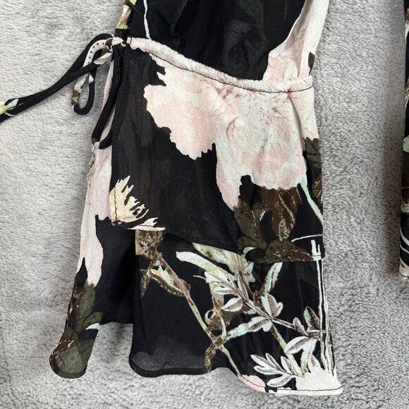 Lucky Brand Blouse Medium Dark Floral Black Pink Bell Sleeve Ruffle Whimsigoth - Picture 3 of 14